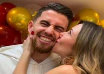 Jorginho e la compagna Catherine Harding. (Foto: Web)