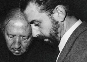 Luigi Giussani (1922-2005) con Enzo Piccinini (1951-1999) (foto dal web)
