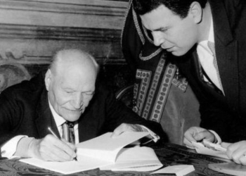 Giuseppe Ungaretti in una foto senza data. ANSA / WIKIPEDIA