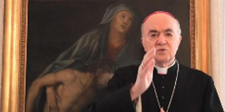 Mons. Carlo Maria Viganò (Foto: Ansa)