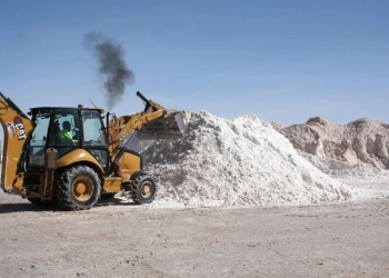 Un impianto di estrazione di litio in Bolivia (Ansa)