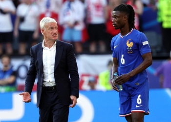 Didier Deschamps e Eduardo Camavinga con la Francia (Foto ANSA)