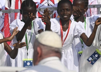 Papa Francesco in Congo, nel febbraio 2023 (Ansa)
