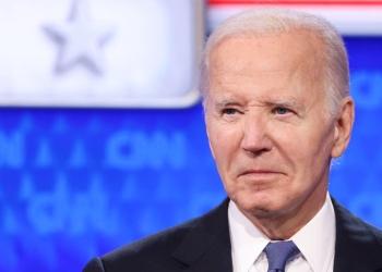 il presidente americano Joe Biden durante il primo dibattito tv con Donald Trump, il 27 giugno 2024 (Ansa)