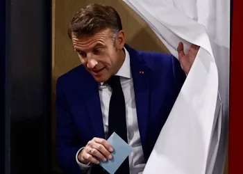 Emmanuel Macron, Francia