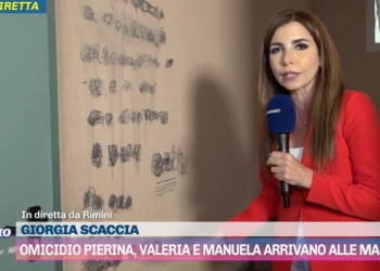 Omicidio Pierina Paganelli, le scritte choc nel palazzo (screen da Pomeriggio Cinque News)