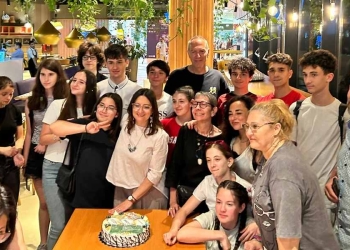 Gli studenti della Scuola "Aldo Moro" di Bucarest (foto G. Sponza))