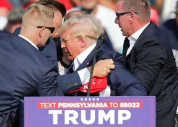 L'attentato a Donald Trump (Ansa)