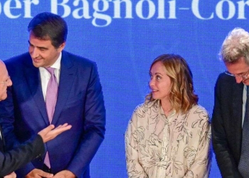 Da sin.: Vincenzo De Luca, Raffaele Fitto, Giorgia Meloni, Gaetano Manfredi (Ansa)