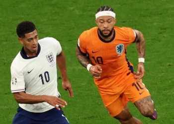 Memphis Depay e Jude Bellingham in Olanda Inghilterra agli Europei 2024 (Foto ANSA)