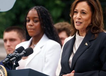 Kamala Harris, Usa
