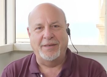 Alan Friedman è il sesto concorrente di Ballando con le Stelle 2024