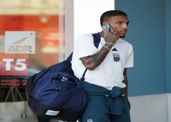 Michael Folorunsho durante il rientro degli Azzurri all'aeroporto di Fiumicino dopo l'eliminazione dagli Europei, Fiumicino (Roma), 30 giugno 2024. ANSA/TELENEWS