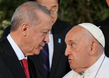 Erdogan con Papa Francesco al G20