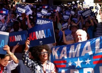 Supporters di Harris e Walz a Las Vegas, Nevada (Ansa)
