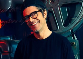 Samuele Bersani è ospite al Negramaro Back Home su Rai Due (Foto: Screenshot)