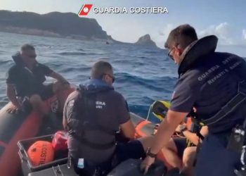 Naufragio a Porticello, Guardia Costiera: attività subacquee condotte con un nuovo ROV (Remotely Operated Vehicle) (frame da video, Ansa/Guardia Costiera)