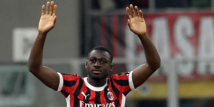 Risultati Champions League, classifica/ Diretta gol live score: successo del Milan! (22 ottobre 2024)Youssouf Fofana, nuovo acquisto del Milan (Foto ANSA)