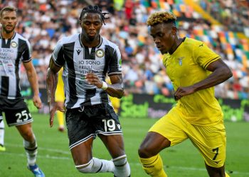 Fisayo Dele-Bashiru in azione con la Lazio (Foto ANSA)