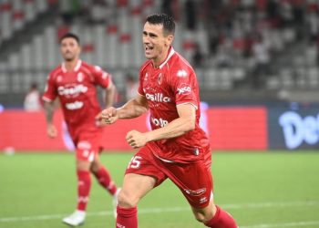 Kevin Lasagna in gol con la maglia del Bari (da facebook.com/sscalciobari)