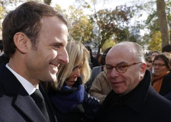 Macron e Cazeneuve