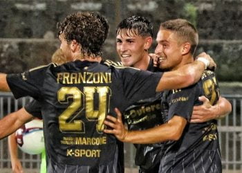 L'esultanza della Virtus Entella (da facebook.com/virtusentella.chiavari)