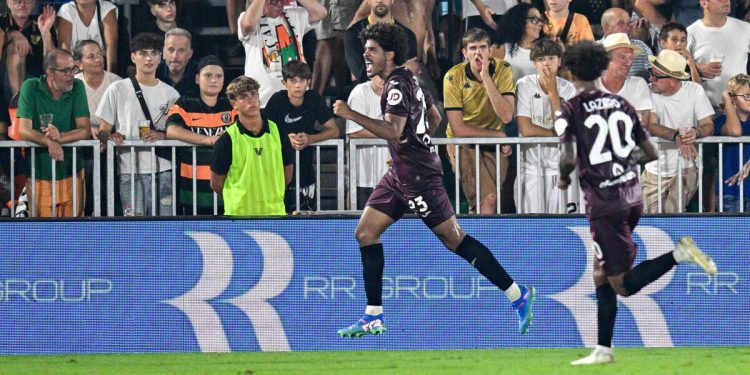 L'esultanza di Saul Coco con il Torino (Foto ANSA)