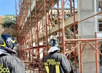 Crolla il solaio a Enna