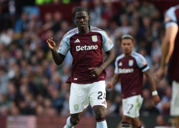 Amadou Onana con l'Aston Villa (Foto ANSA)