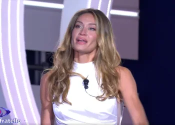 Helena Prestes al Grande Fratello 2024 (screen da TV)
