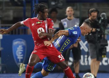 Warren Bondo in azione con il Monza (Foto ANSA)