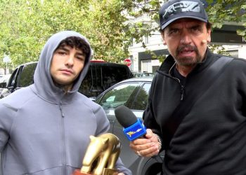 Tony Effe tapiro da Striscia la notizia