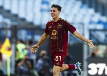 Niccolò Pisilli in gol con la Roma (Foto ANSA)