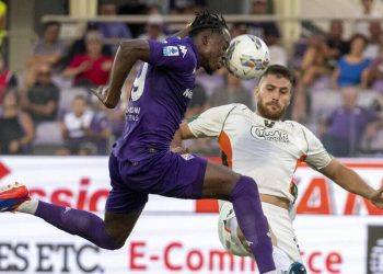 Christia Kouamé in azione con la Fiorentina (Foto ANSA)