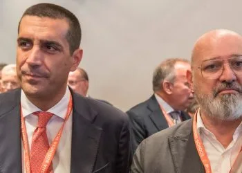 Michele De Pacale, sindaco di Ravenna (s) con Stefano Bonaccini, europarlamentare PD (Ansa)