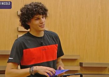 Nicolò compito da Rudy Zerbi ad Amici 24 (Screen Witty tv)