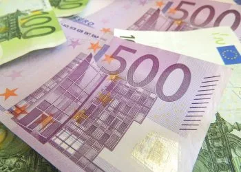 Contanti 500 e 100 euro