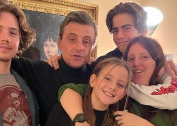 Carlo Calenda con i figli