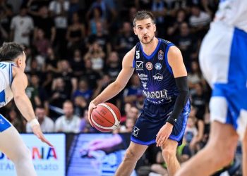 Giovanni De Nicolao con la GeVi Napoli (da facebook.com/NapoliBk)