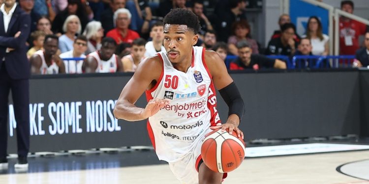 Jaylen Hands con la Openjobmetis Varese (da facebook.com/pallvarese)