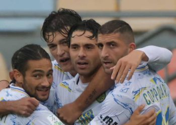 L'esultanza della Carrarese (dal profilo Facebook della Carrarese)