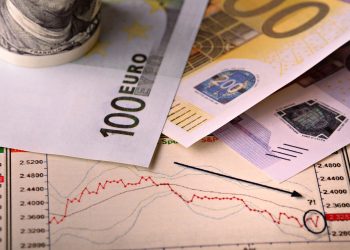 Soldi in euro su un grafico