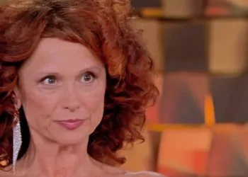 Beatrice Luzzi contro Alfonso Signorini (Screen Mediaset Infinity)