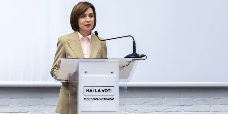 Maia Sandu, Moldavia