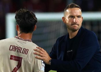 La delusione di Nicolas Capaldo e Pepijn LIjnders per una sconfitta del Salisburgo (Foto ANSA)