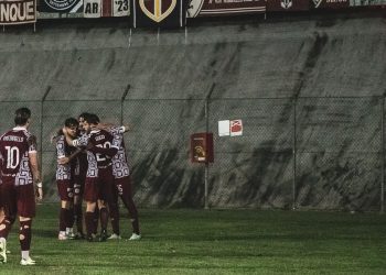 L'esultanza dei calciatori dell'Arezzo (da facebook.com/SSArezzo)