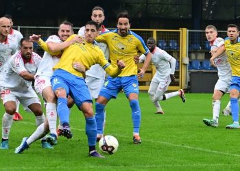 Mischia nell'area della Pergolettese (da facebook.com/pergolettese)