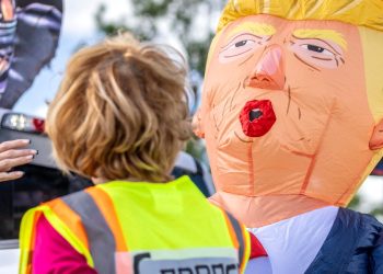 Supporters di Trump a West Palm Beach, Florida (Ansa)