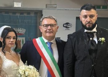 Sposi scomparsi e poi ricomparsi dopo le nozze (Foto: Facebook Enzo Guida sindaco Cesa)