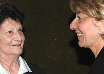 L'incontro della vedova Gemma Calabresi con la vedova Licia Pinelli, il 9 maggio 2009 al Quirinale (Ansa)